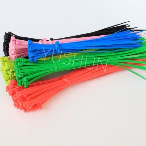 Todo el uno mismo de los tamaños que cierra el uso de nylon colorido de la atadura de cables para limitar los alambres