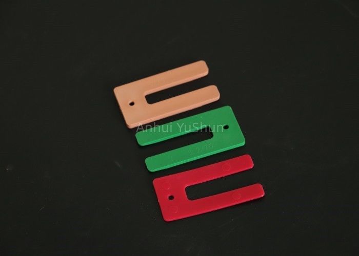 embaladores plásticos satinados U Shim Type Horseshoe de la ventana de 6m m