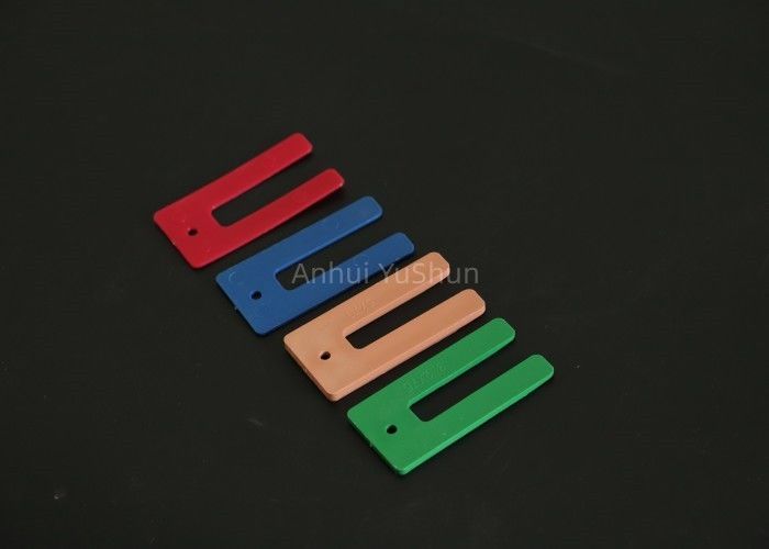 1.5mm 3.2mm 6.4mm 10mm Instaladores de ventanas de plástico Performance durable y amarillo