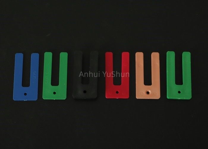 1.5mm 3.2mm 6.4mm 10mm Instaladores de ventanas de plástico Performance durable y amarillo