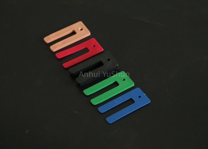 1.5mm 3.2mm 6.4mm 10mm Instaladores de ventanas de plástico Performance durable y amarillo