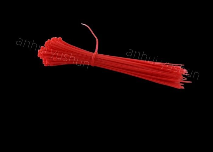 Alta resistencia de plástico de nylon de cable de corbata Rango de temperatura de -40 ° C a 85 ° C Resistencia a la tracción 18 libras