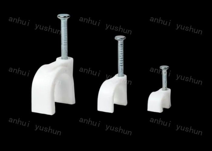 Clips de cable de plástico plano/círculo blanco o negro para uso en interiores/exteriores