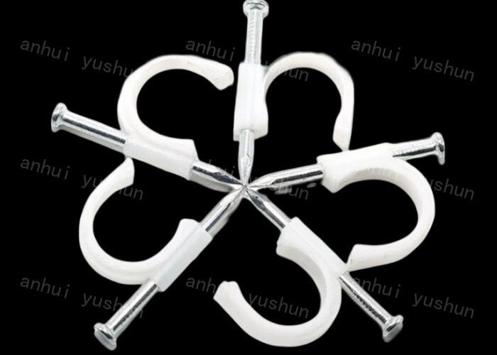 Clips de cable circulares de plástico PP de alta elasticidad fáciles de instalar para uso en interiores/exteriores